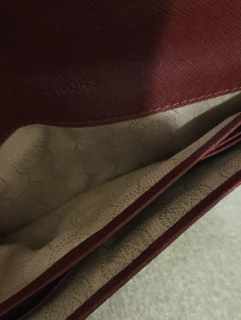 Michael Kors Jetset Slim Saffiano Leather Wallet